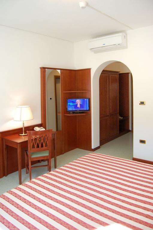 Hotel Villa Adriana Monterosso al Mare Rom bilde